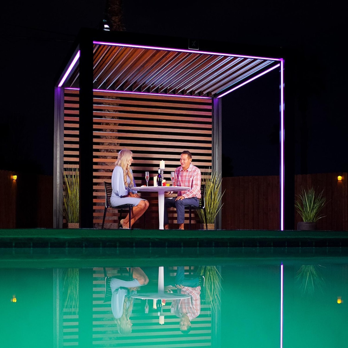 10' x 10' Aspen Pergola Set with Corbels & Walnut Louvers – Lakeview Outdoor Designs