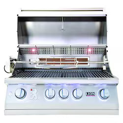 Lion L75000 32-Inch Built-In Natural Gas Grill – Premium Performance for Outdoor Kitchens