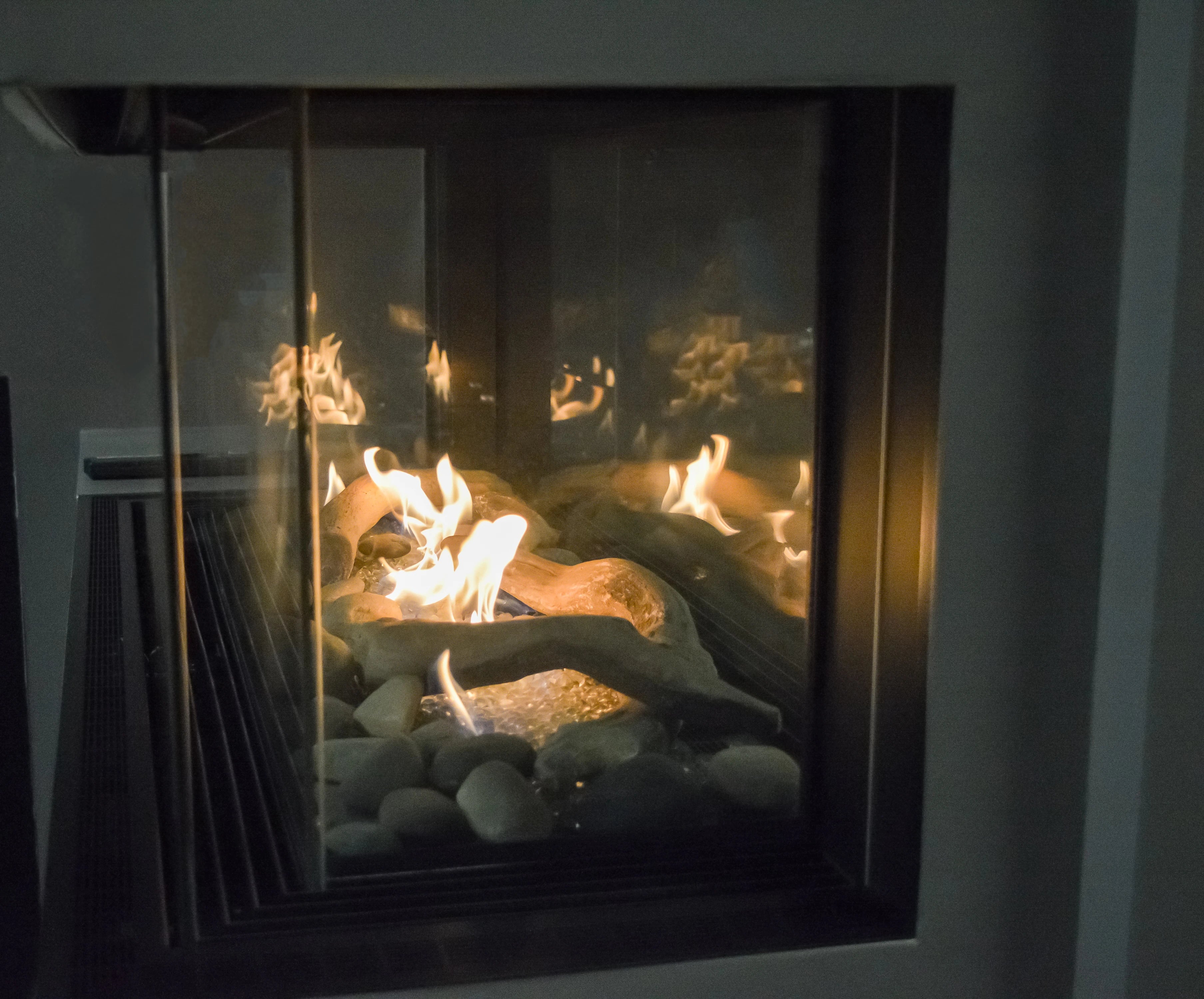 Sierra Flame Lyon – 4 Sided See Through Gas Fireplace