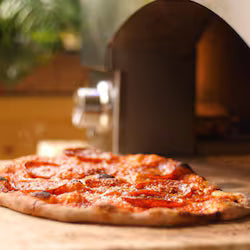 Lynx Professional Napoli 30-Inch Natural Gas Outdoor Pizza Oven with Mobile Kitchen Cart (LPZAF-NG)