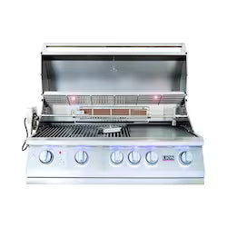 Lion L90000 40-Inch Built-In Natural Gas Grill – Premium Outdoor Cooking Performance