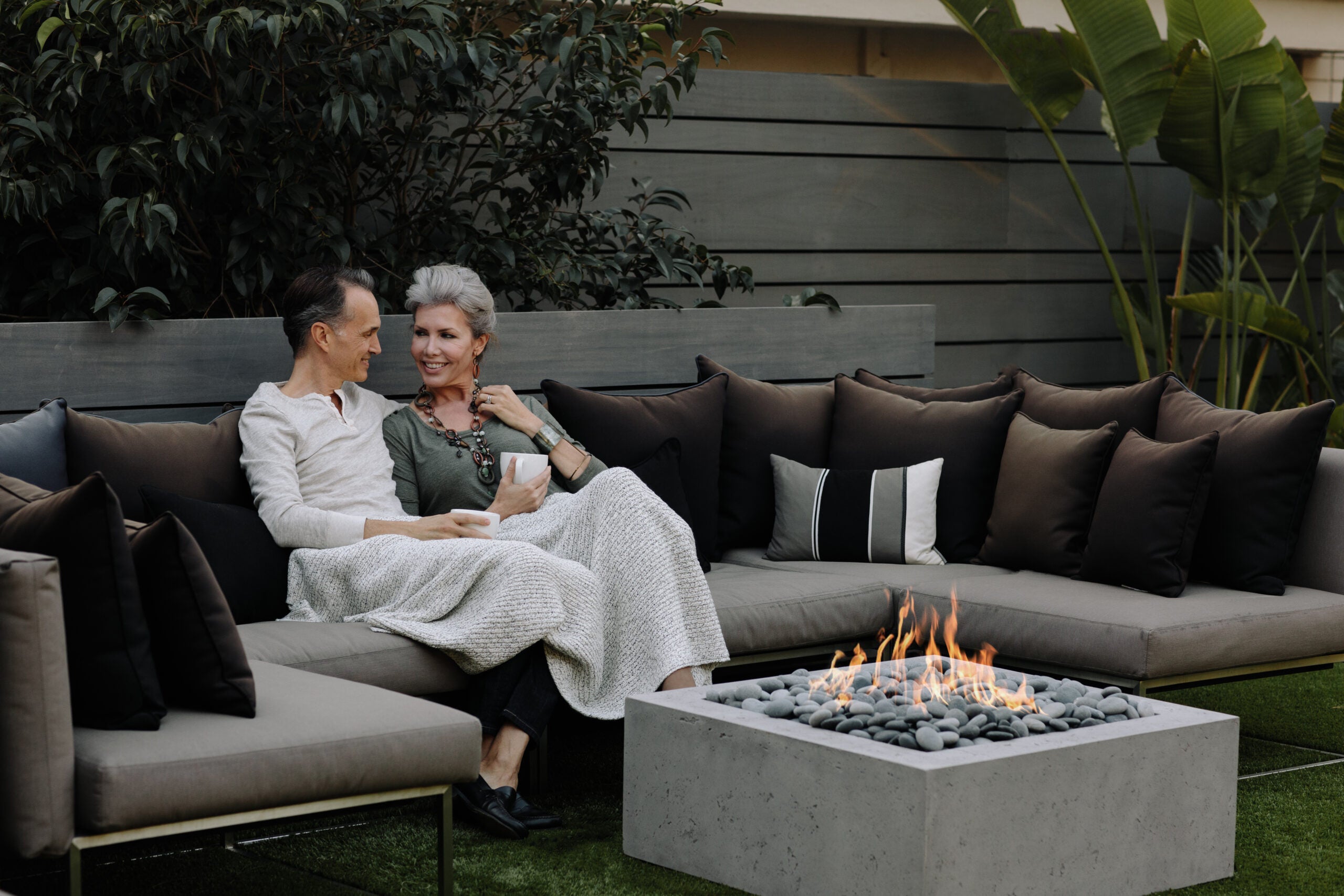 HPC FIRE Alea Lightweight Concrete Fire Pit – Modern Outdoor Luxury by HPC Fire– Crafted by Dekko