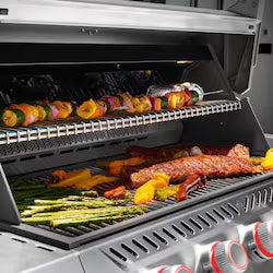 Napoleon Prestige PRO 665 Elite 5-Burner Propane Grill with Smart Technology & Electric Smoker Box – PRO665VXRSIBPSS