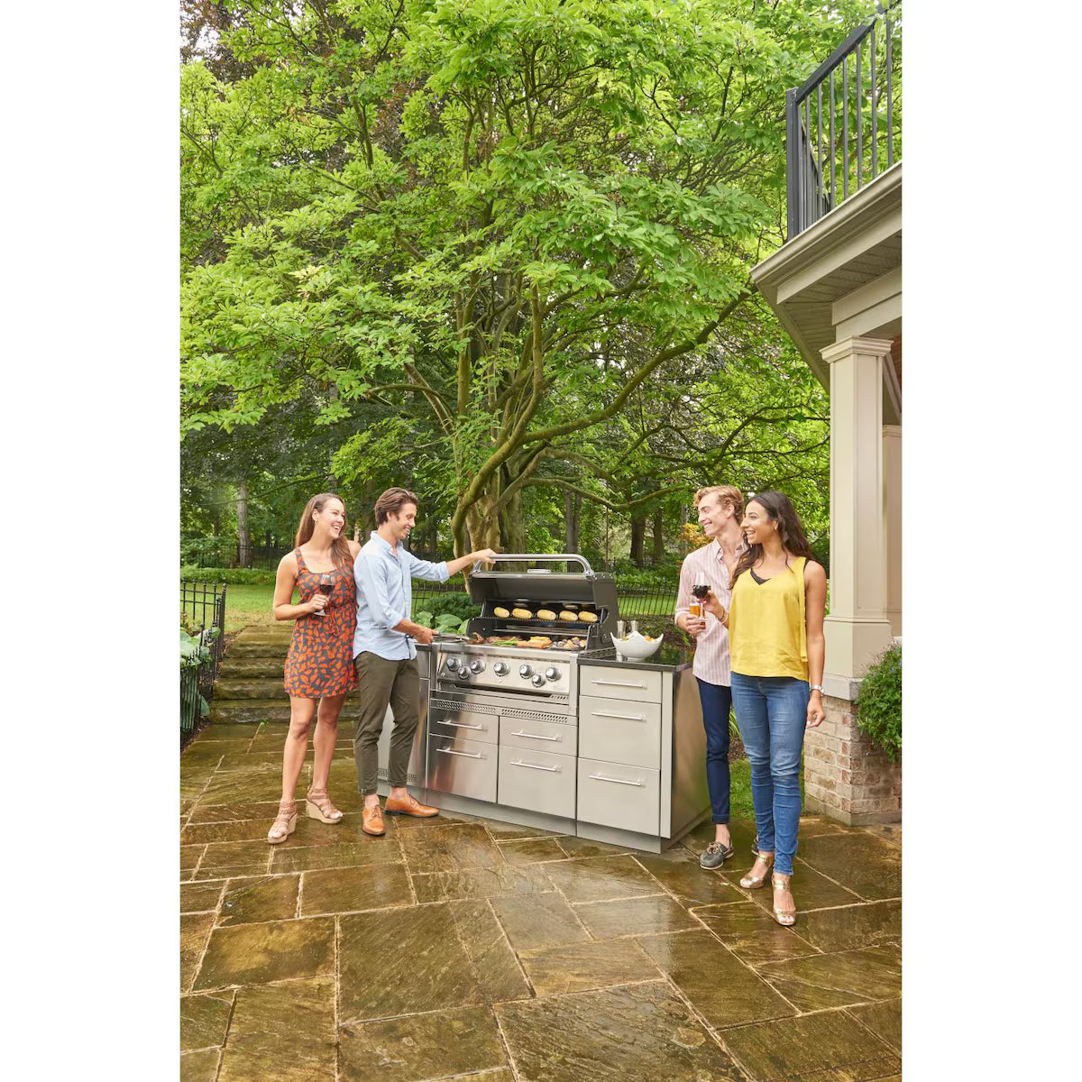 Broil King Imperial S 590i 5-Burner Natural Gas Grill Center with Rotisserie & Side Burner – Stainless Steel – 896847